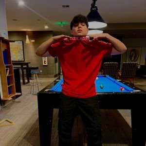 Meet your Posher, Juan esteban